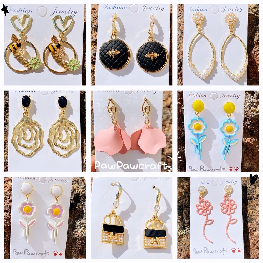 Flower Earring - Picture 4 of 5